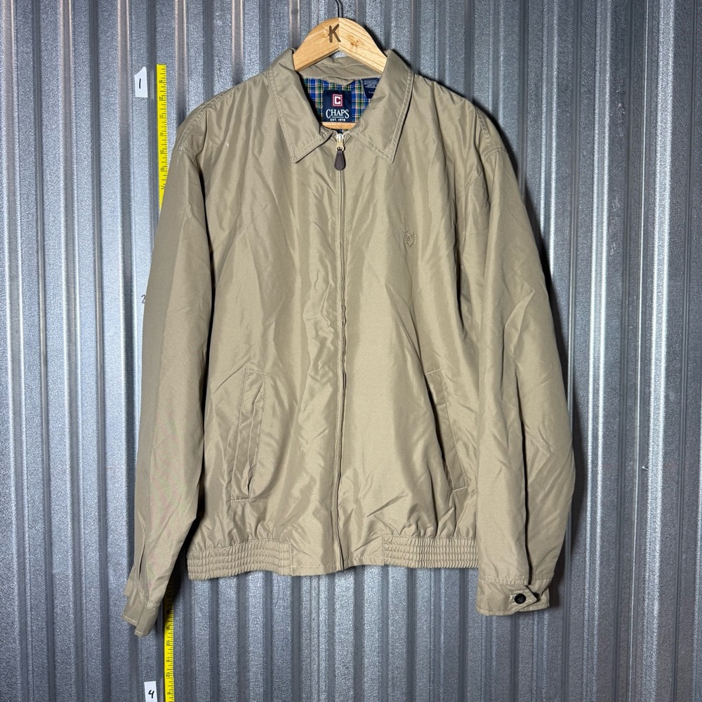 Chaps Ralph Lauren Men's Khaki Tan Lightweight Jacket, size Large, plaid Lining